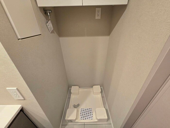 物件内観写真12　(洗濯機置場)