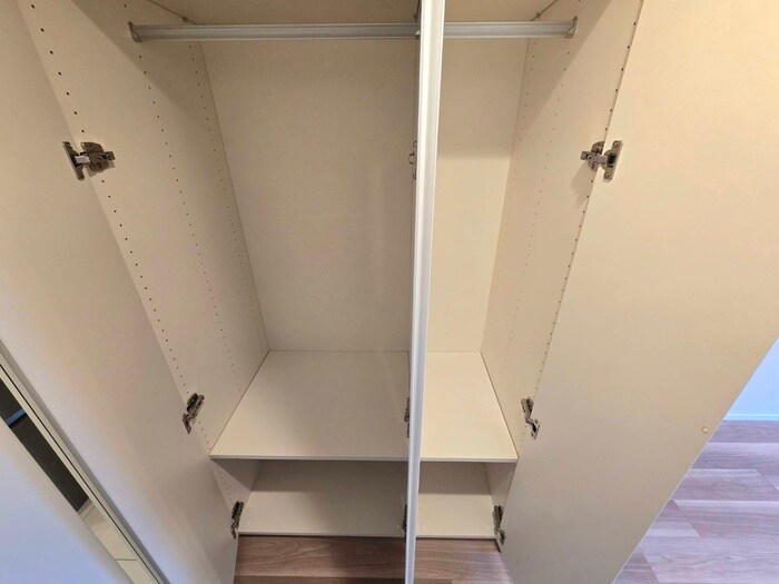 物件内観写真13　(収納)