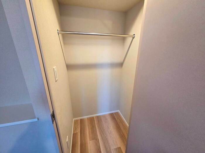 物件内観写真13　(収納)