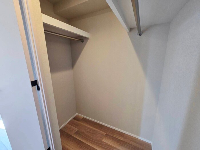 物件内観写真13　(収納)