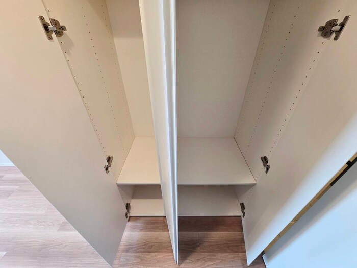 物件内観写真13　(収納)