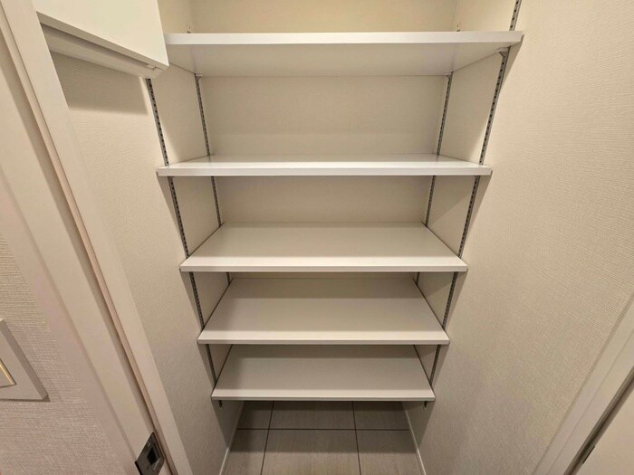 物件内観写真14　(靴箱)