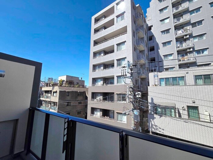 物件内観写真16　(室内からの展望)