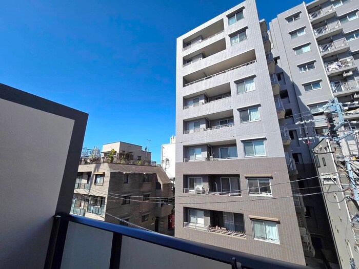 物件内観写真16　(室内からの展望)