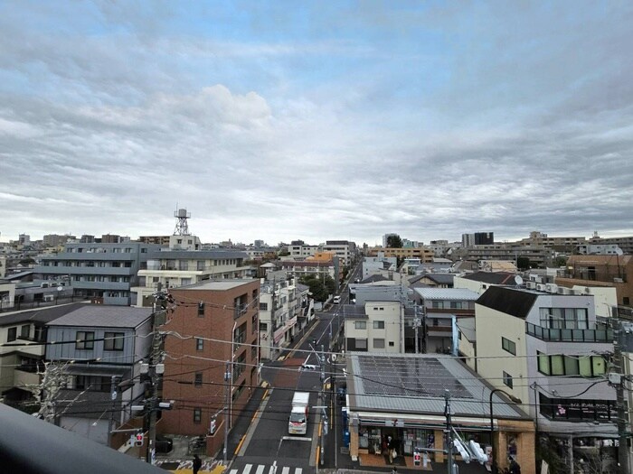 物件内観写真16　(室内からの展望)