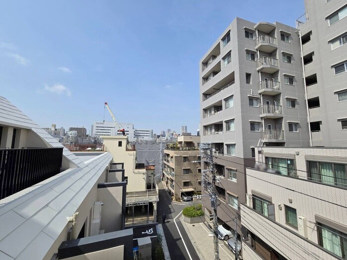 物件内観写真16　(室内からの展望)