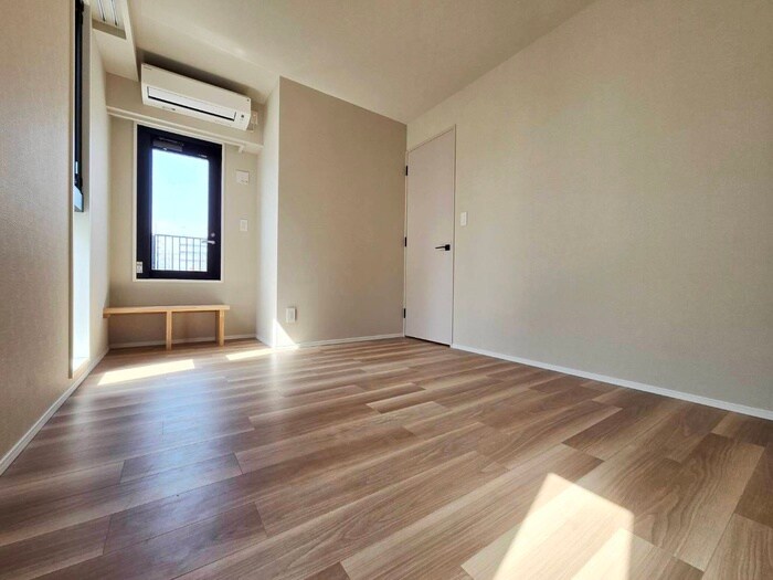 物件内観写真18　(居室)