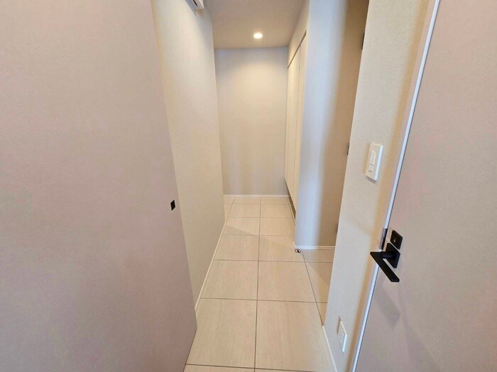 物件内観写真20　(廊下)