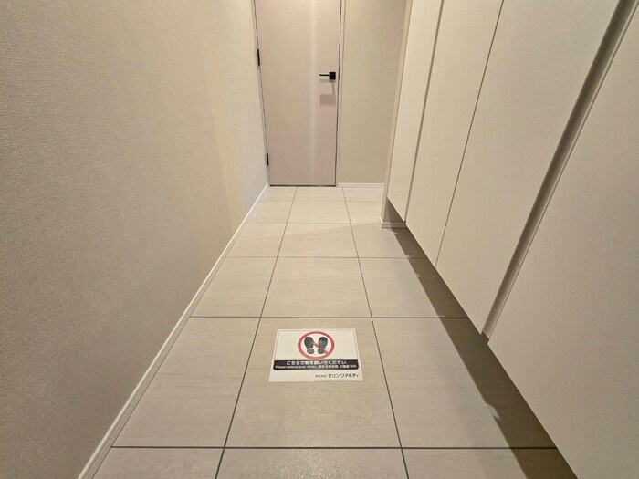 物件内観写真22　(玄関)