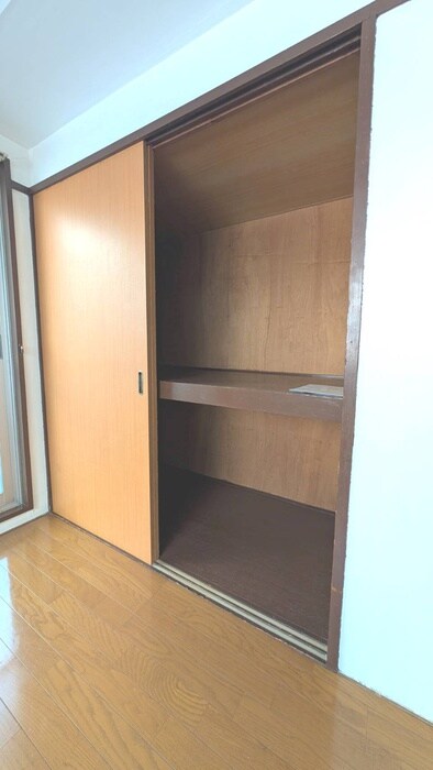 物件内観写真15　(収納)