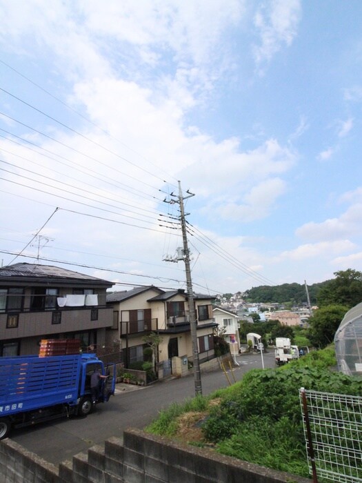 物件内観写真14　(室内からの展望)