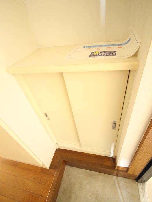 物件内観写真15　(靴箱)
