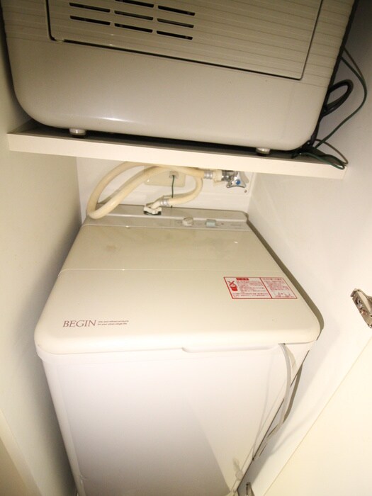 物件内観写真17　(洗濯機置場)