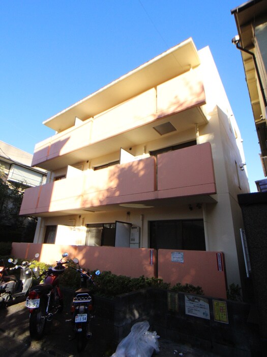 ルート若松町の外観写真