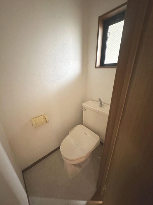 物件内観写真13　(トイレ)