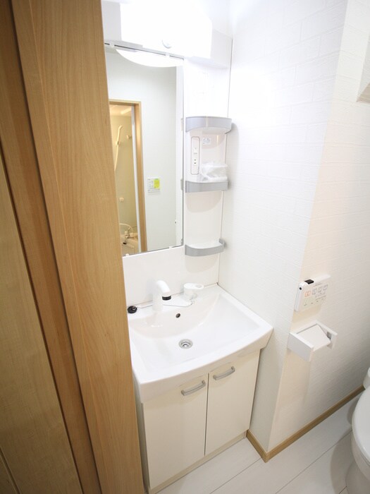 物件内観写真11　(洗面)