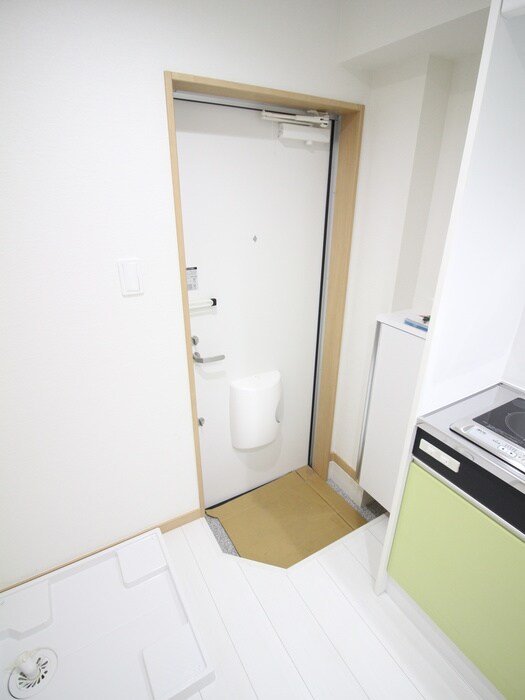 物件内観写真15　(玄関)