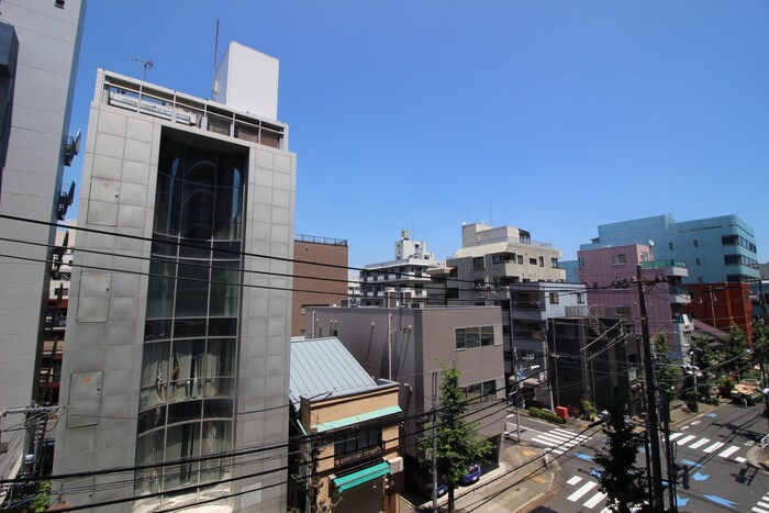 物件内観写真14　(室内からの展望)