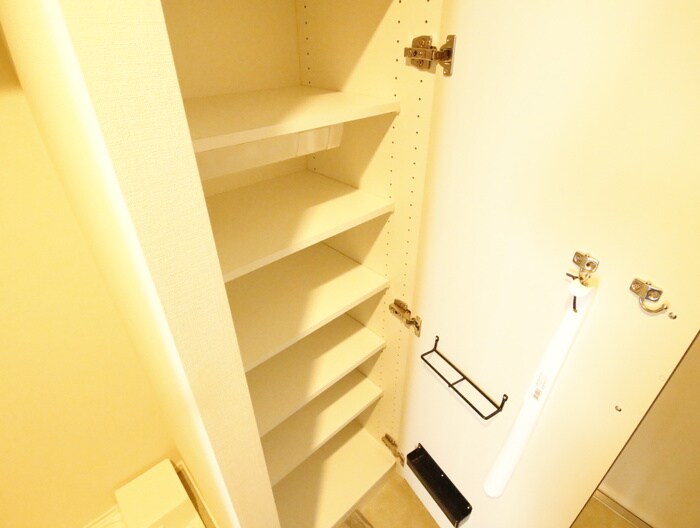 物件内観写真15　(靴箱)