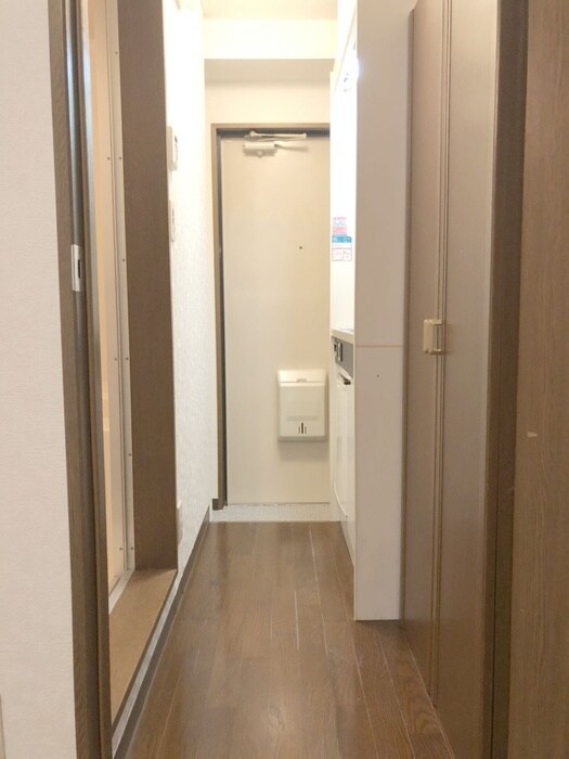 物件内観写真11　(廊下)