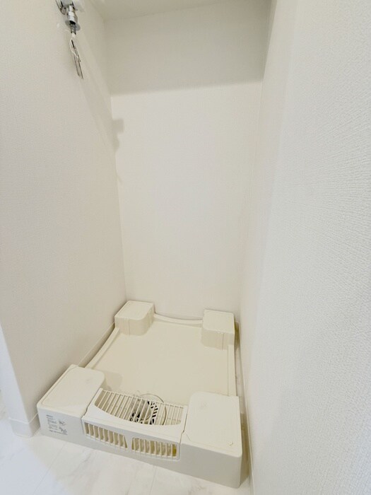 物件内観写真15　(洗濯機置場)