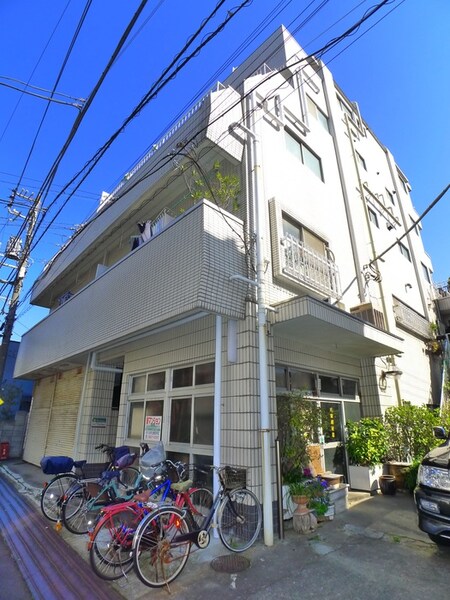 カワミツマンション外観写真