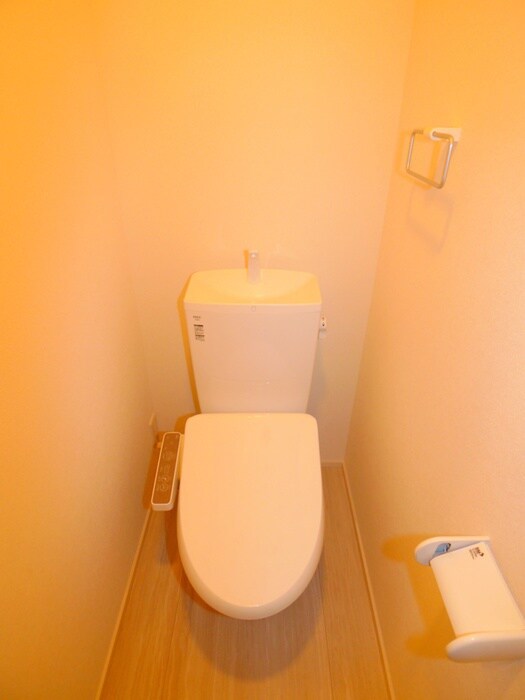 物件内観写真12　(トイレ)