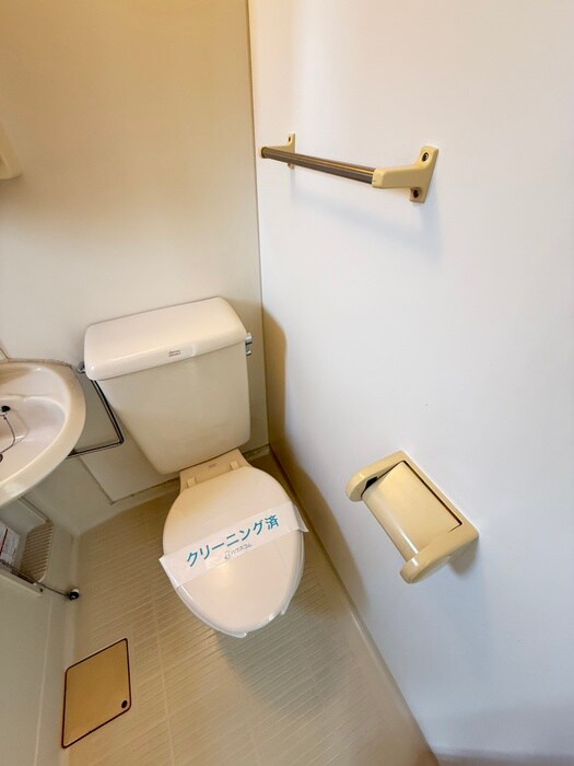 物件内観写真15　(トイレ)