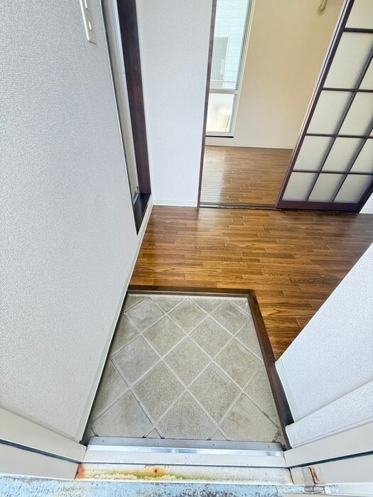 物件内観写真21　(玄関)