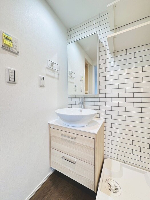 物件内観写真11　(洗面)