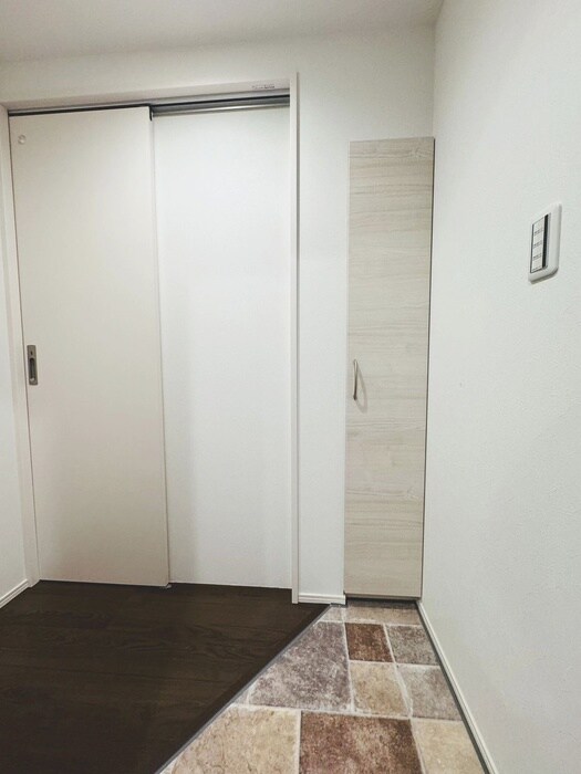 物件内観写真19　(玄関)