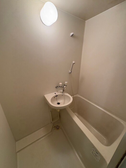 物件内観写真12　(バス／シャワールーム等)