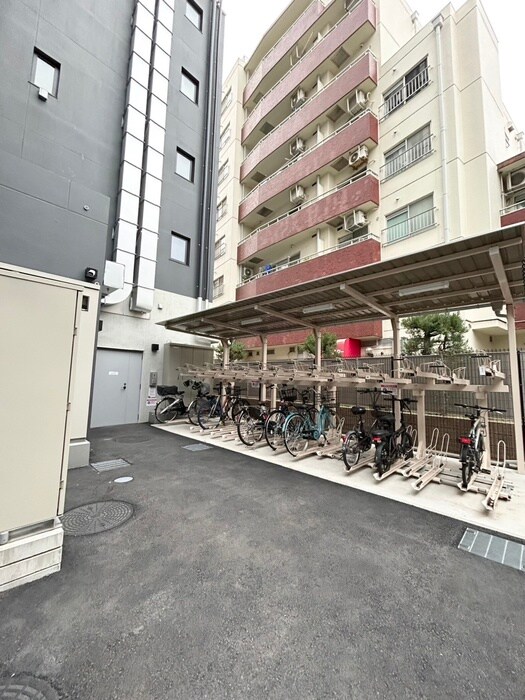 物件外観写真6　(駐輪場)