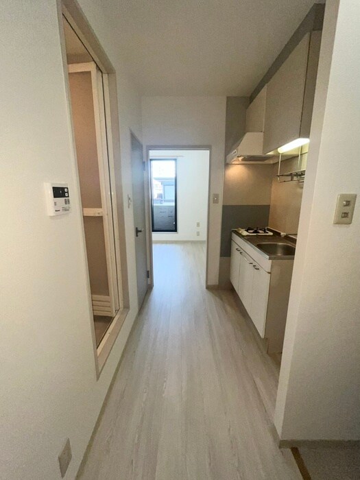 物件内観写真19　(廊下)