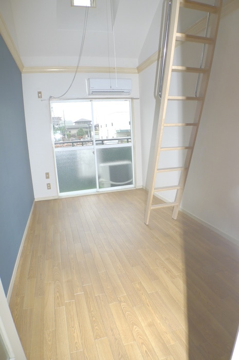 物件内観写真8　(居室)