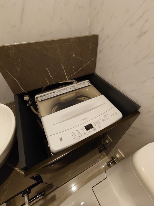 物件内観写真15　(洗濯機置場)