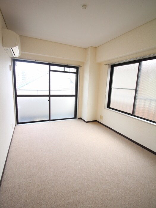 物件内観写真10　(居室)