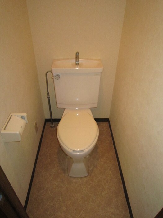 物件内観写真16　(トイレ)