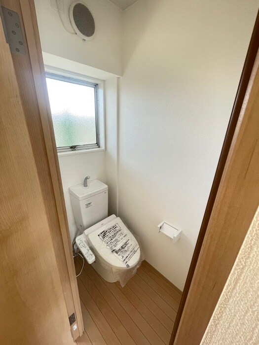 物件内観写真11　(トイレ)