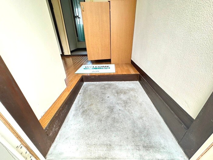 物件内観写真20　(玄関)
