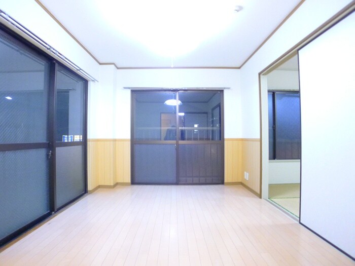 物件内観写真7　(居室)