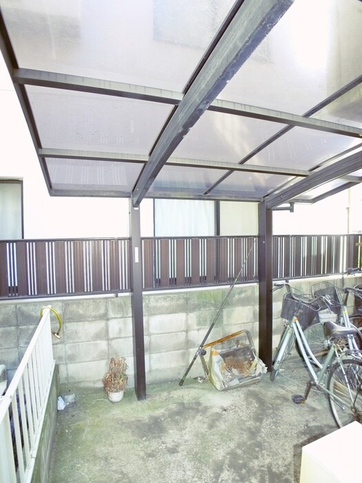 物件外観写真6　(駐輪場)