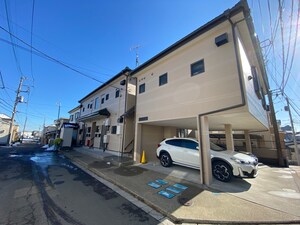 グリ-ンウェル弐号館外観写真