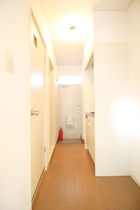 物件内観写真17　(廊下)