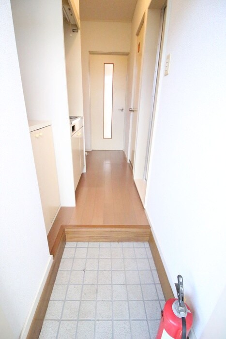 物件内観写真19　(玄関)