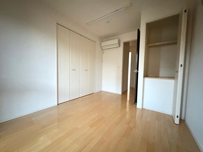 物件内観写真16　(居室)