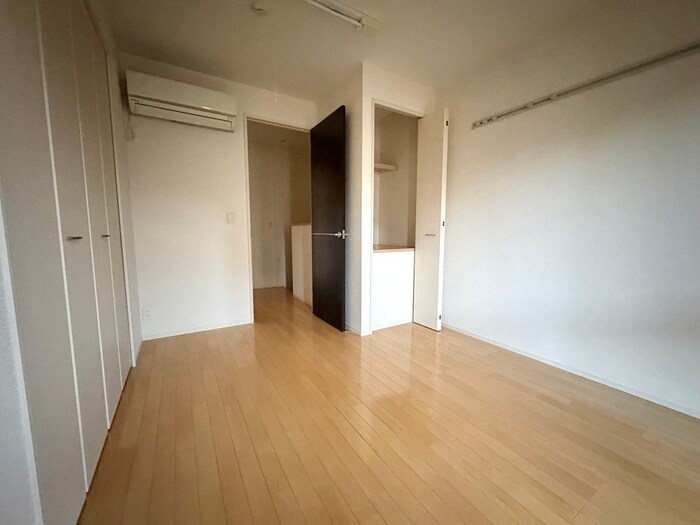 物件内観写真18　(居室)