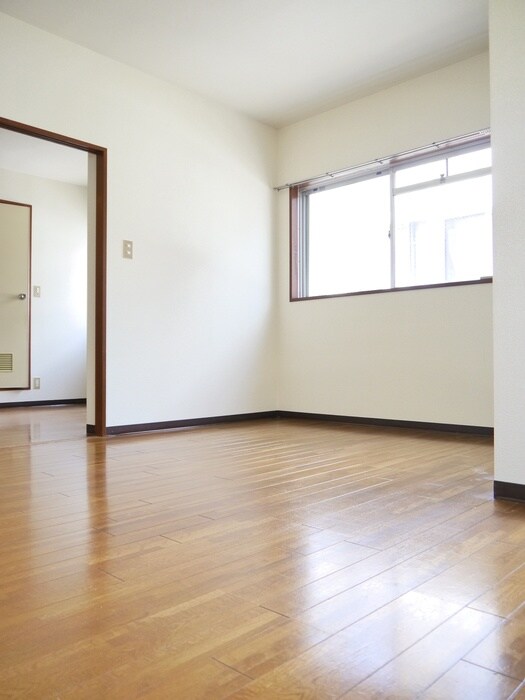 物件内観写真10　(居室)