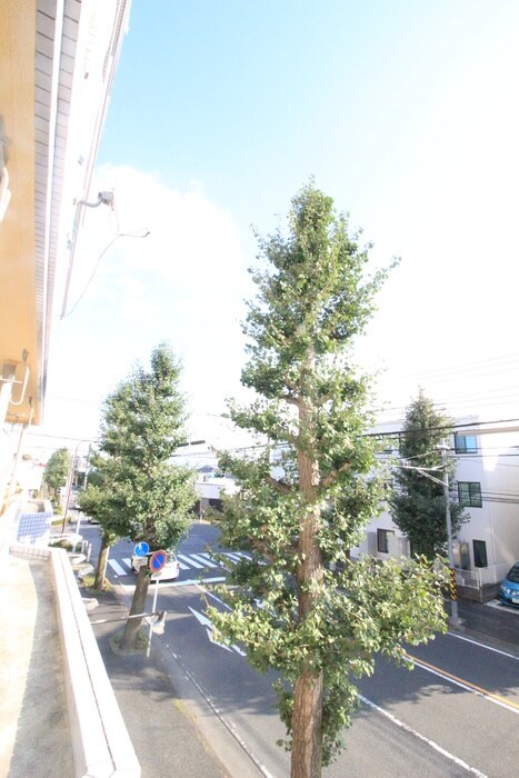 物件内観写真15　(室内からの展望)