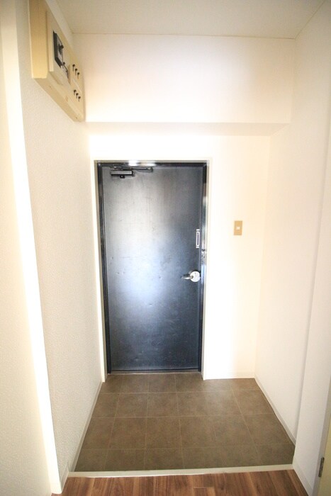 物件内観写真18　(玄関)